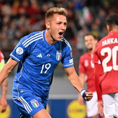 Retegui vuelve a cumplir