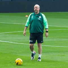 Benítez: “Mi futuro son tres años y trece partidos”