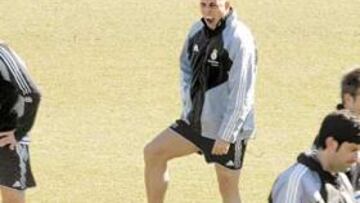 <b>A MENOR RITMO. </b>Ronaldo se entrenó sólo 45 minutos, con muchas precauciones por la lesión que padece en el dedo gordo del pie izquierdo.