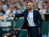 Claudio Giráldez durante el partido contra el Betis en La Cartuja.