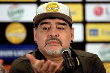 Tres canciones para Maradona y Dorados