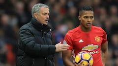 Valencia apologises for liking Instagram post calling for Mourinho to go