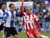 El Almería remonta y deja al Hércules en descenso