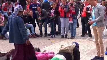 PSV refuse to name fans who humiliated beggars in Madrid