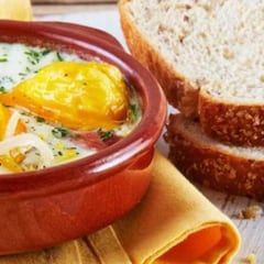 Huevos a la Flamenca con Pan Linaza Bimbo: ¡Un delicioso placer en cada bocado!