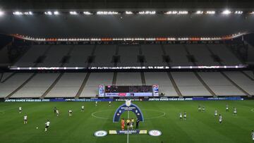El f¨²tbol sigue adelante en Brasil