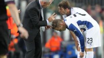 PIVOTE O POLIVOTE. Aguirre, junto a Víctor Sánchez y Abraham.