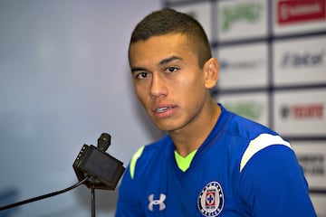 El colombiano venía como una promesa de dicho país sudamericano, sin embargo desde que llegó a Cruz Azul mostró algunas molestias físicas, hecho que le impidió incluso debutar con los colores azules