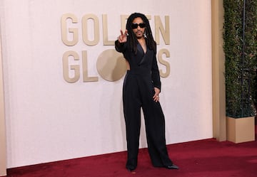 Lenny Kravitz en los Golden Globe 2024. REUTERS/Mike Blake