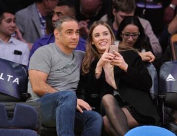 Christa B. Allen durante el partido que enfrentó a Los Angeles Lakers contra los San Antonio Spurs.