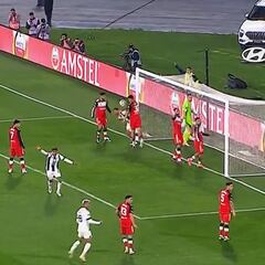 Paulo Díaz no fue el único chileno que marcó en River-Talleres: Catalán anotó un golazo, pero esto ocurrió