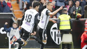 Sigue al Valencia vs Alavés en directo, jornada 29 de LaLiga Santander, que se juega hoy, 17 de marzo a las 16:15 horas en el estadio de Mestalla en AS.