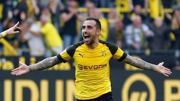 Alcácer celebra un gol con el Borussia Dortmund.