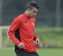 Van Persie ya está recuperado y será titular contra el Shakhtar