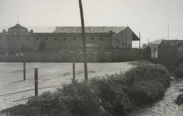 El estadio abrió sus puertas el 20 de mayo de 1923. 