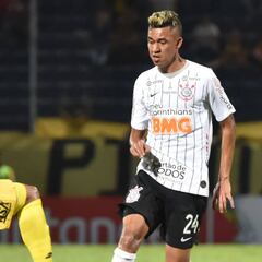 Víctor Cantillo, el mejor de Corinthians en Libertadores