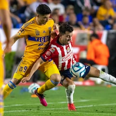 What happens if there is a tie in the Liga MX Clausura 2023 final between Tigres and Chivas?