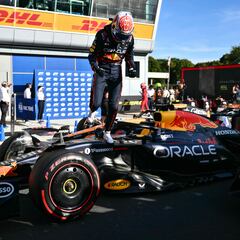 El campeón silencia Monza y Alonso hace otra de las suyas