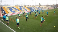 El Villarreal comienza la semana del derbi sin Bacca