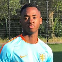 El sobrino de Bogarde, último obstáculo de España