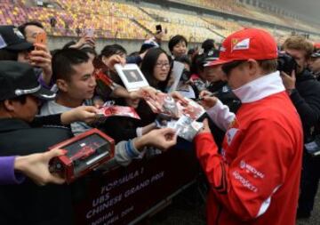 En 2014 Kimi vuelve a Ferrari donde tiene a Fernando Alonso como compañero de Equipo