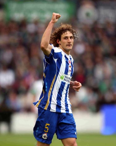 Defendió los colores del Depor entre 2004 y 2008. Jugó 114 partidos y anotó 5 goles. 