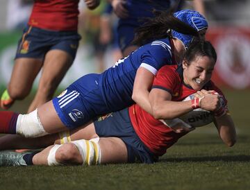 Imágenes de la semifinal del Campeonato de Europa de rugby femenino disputada en el Estadio Central de la Universidad Complutense entre la selección española, dirigida por José Antonio Barrio, y la selección rusa.