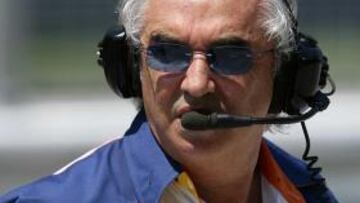 <b>CAMBIOS.</b> El jefe de Renault asegura que en abril Renault dará competitividad.