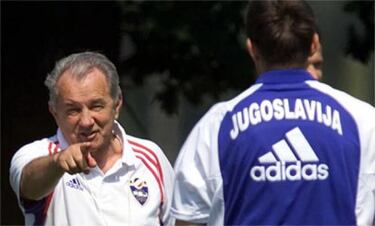 En memoria de los revolucionarios