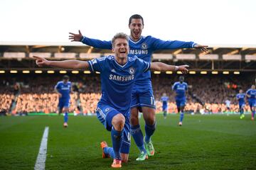 Andre Schürrle celebra, junto a Eden Hazard, su tercer gol al Fulham aquella tarde del 1 de marzo de 2014 en la que el Chelsea venció por 1 a 3.