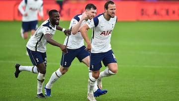 Dos errores de Guaita y Lloris hacen peligrar el liderato del Tottenham