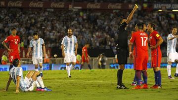 Así narró la TV de Argentina el polémico penal de Fuenzalida