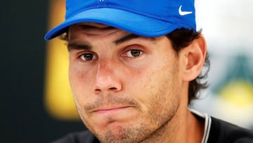 I7. PARÍS (FRANCIA), 03/11/2017.- El tenista español Rafael Nadal ofrece una rueda de prensa para anunciar que se retira del Masters 1.000 de París-Bercy, en París (Francia), hoy 3 de noviembre de 2017. EFE/IAN LANGSDON