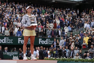 La española Garbine Muguruza ganó en la edición de 2016 su primer Roland Garros, tras batir a Serena Wiliams por 7-5, 6-4.