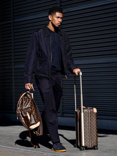 Jude Bellingham en la salida hacia Manchester. 