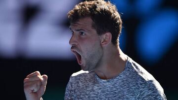 El tenista b&uacute;lgaro Grigor Dimitrov celebra un punto durante el partido de cuartos de final ante el belga David Goffin en el Australia Open.