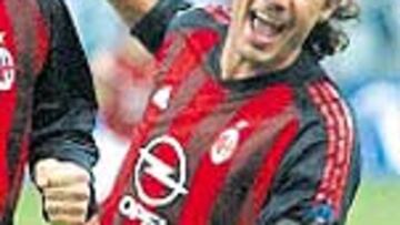 Maldini, capitán del Milán.