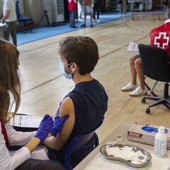 Vacunación COVID: Segunda dosis a jóvenes de 18 a 29 años