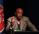 Sexwale: "Messi, Ronaldo y Neymar deben ser protegidos"