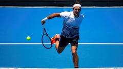 Federer sube un puesto; Murray y Serena siguen líderes