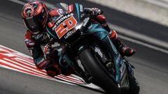 Quartararo con su Yamaha en Sepang.