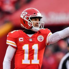 Alex Smith saldría de los Chiefs al cierre de la temporada