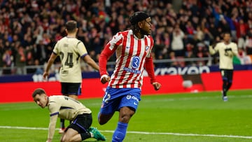 Simeone examina a Lookman