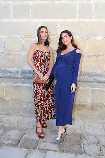 Maria Pombo y Maria Frubies en la boda de Carlos Ezpeleta y Lidia Ac¨ªn en la Catedral de Jerez a 19 de Noviembre de 2022 en Jerez de la Frontera (Espa?a).