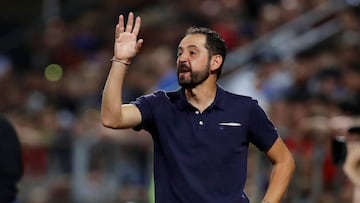 Pablo Mach&iacute;n. 