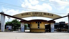 A general view of the main gate of an isolation centre in Gbagada General Hospital as activities resume following the suspension of strike by medical doctors in Lagos, on May 21, 2020. - Doctors in Nigeria&#039;s economic capital Lagos on May 21, 2020 sus