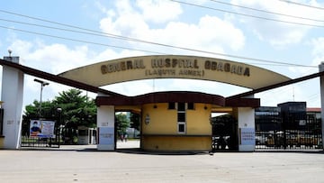 A general view of the main gate of an isolation centre in Gbagada General Hospital as activities resume following the suspension of strike by medical doctors in Lagos, on May 21, 2020. - Doctors in Nigeria&#039;s economic capital Lagos on May 21, 2020 sus