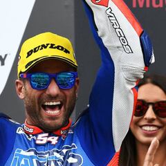 Mattia Pasini romps home to win Italian Grand Prix