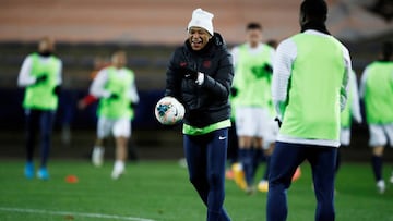 Mbapp&eacute;, en un entrenamiento del PSG.