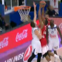 ¡Bestial Doncic! El gorrazo que puso en pie a toda la grada